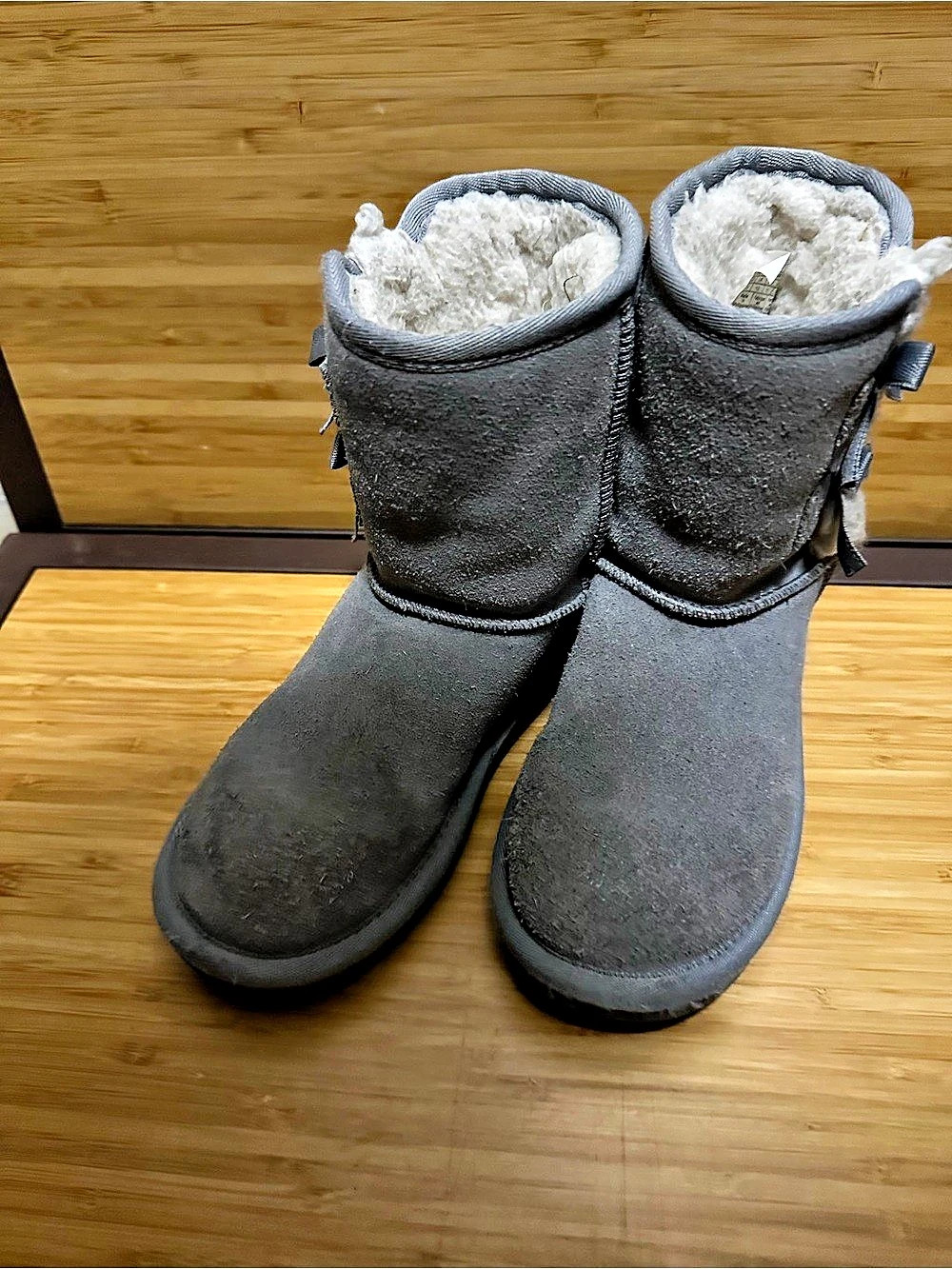 UGG Kids' Bailey Bow II Gray Fur-Trim - great condition + will include hoodie